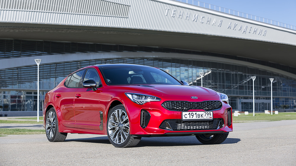 Начало продаж нового спортивного фастбека KIA Stinger